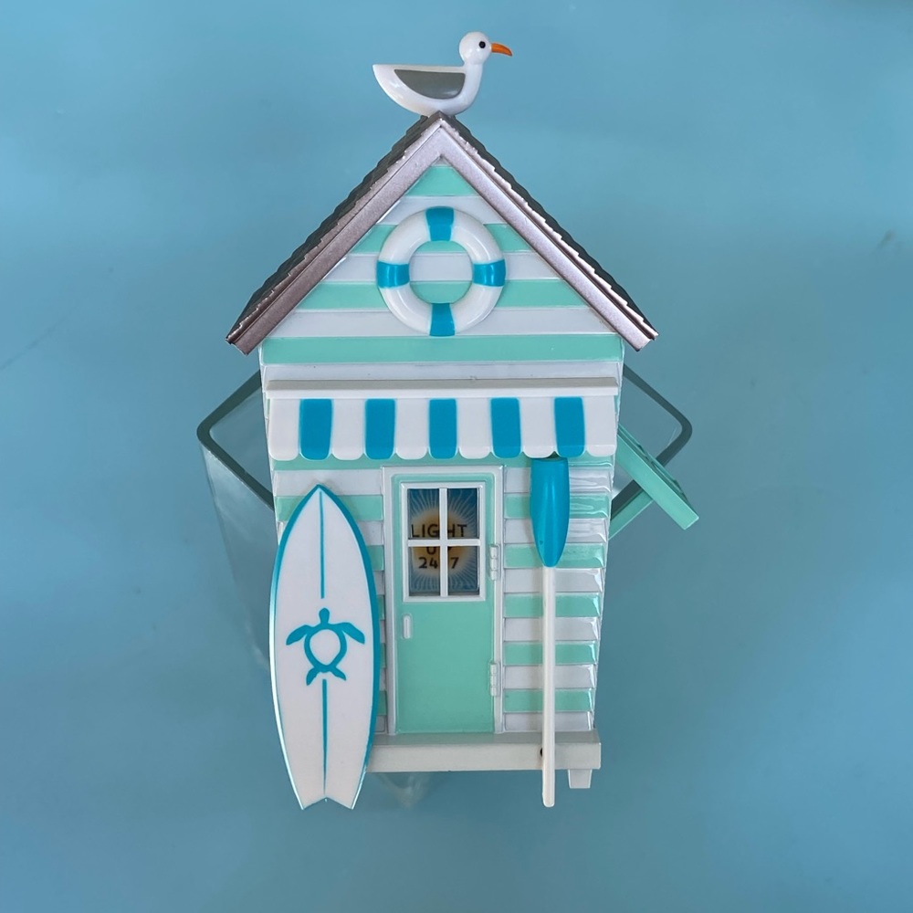 NWT Bath and Bodywork’s Wallflower - Teal Beachhouse Nightlight